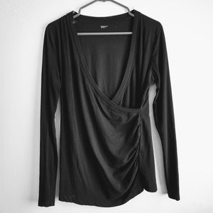 Gap Body black crossover shirt, sz M